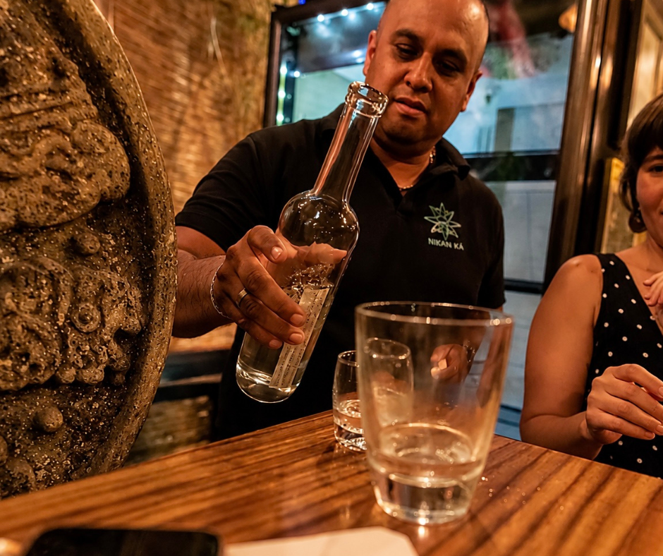 Cata de Mezcal y Cena de la Costa